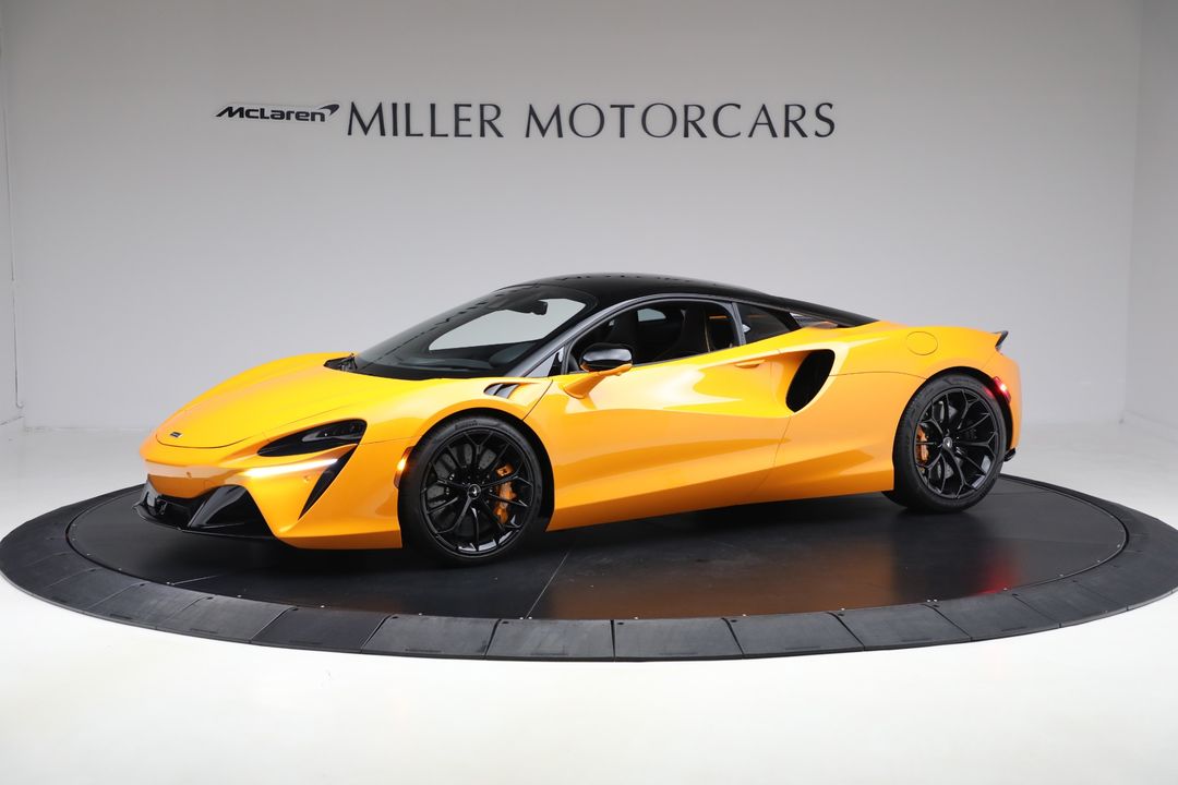 2024 McLaren Artura