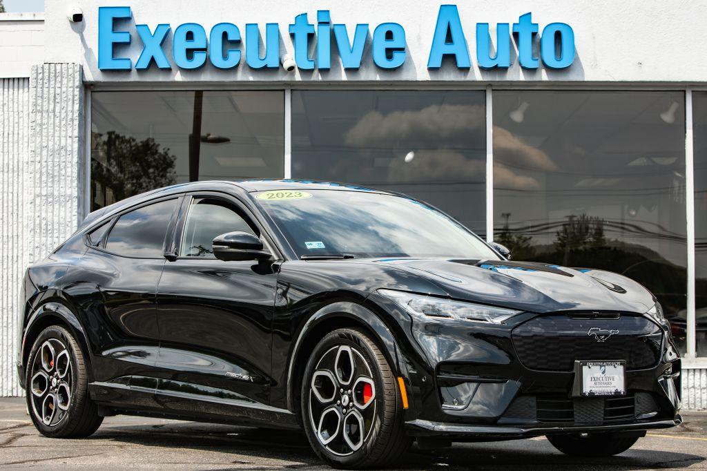 2023 FORD MUSTANG MACH-E