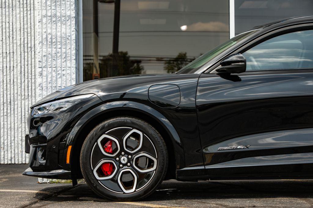 2023 FORD MUSTANG MACH-E
