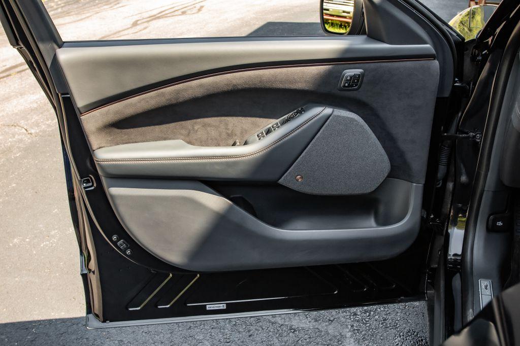 2023 FORD MUSTANG MACH-E