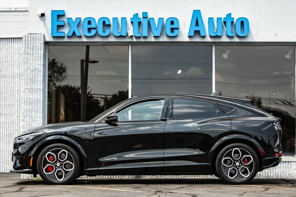2023 FORD MUSTANG MACH-E