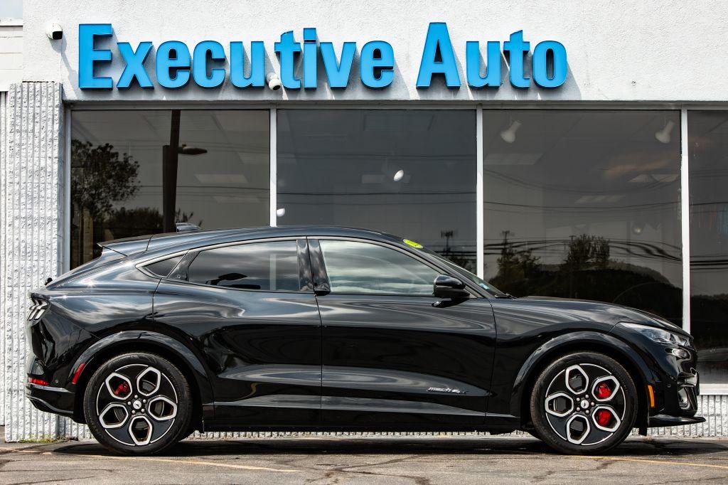 2023 FORD MUSTANG MACH-E