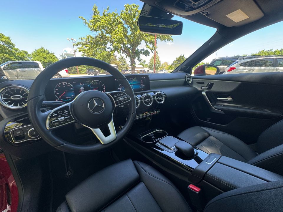 2021 Mercedes-Benz A 220