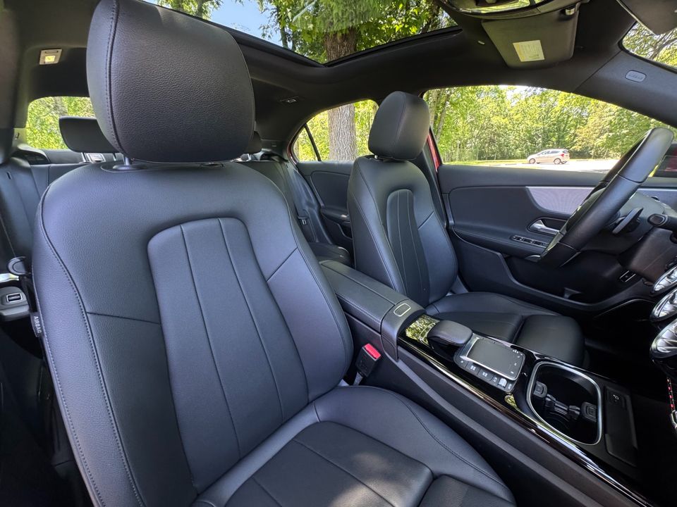 2021 Mercedes-Benz A 220
