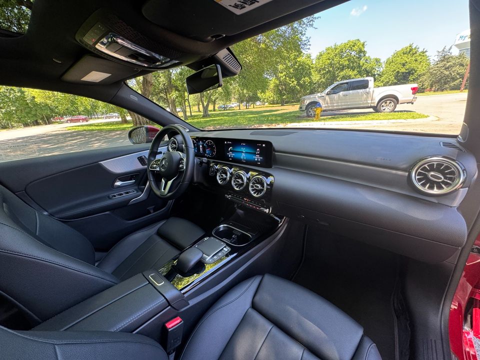 2021 Mercedes-Benz A 220