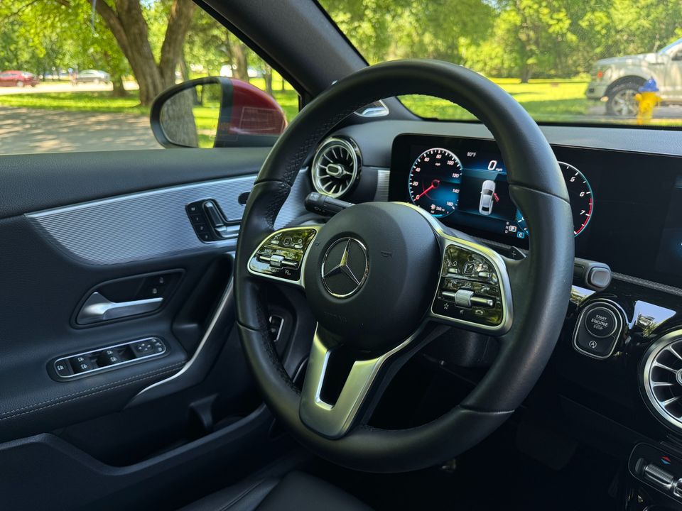 2021 Mercedes-Benz A 220