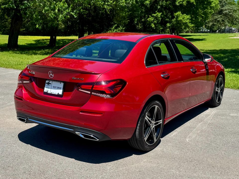 2021 Mercedes-Benz A 220