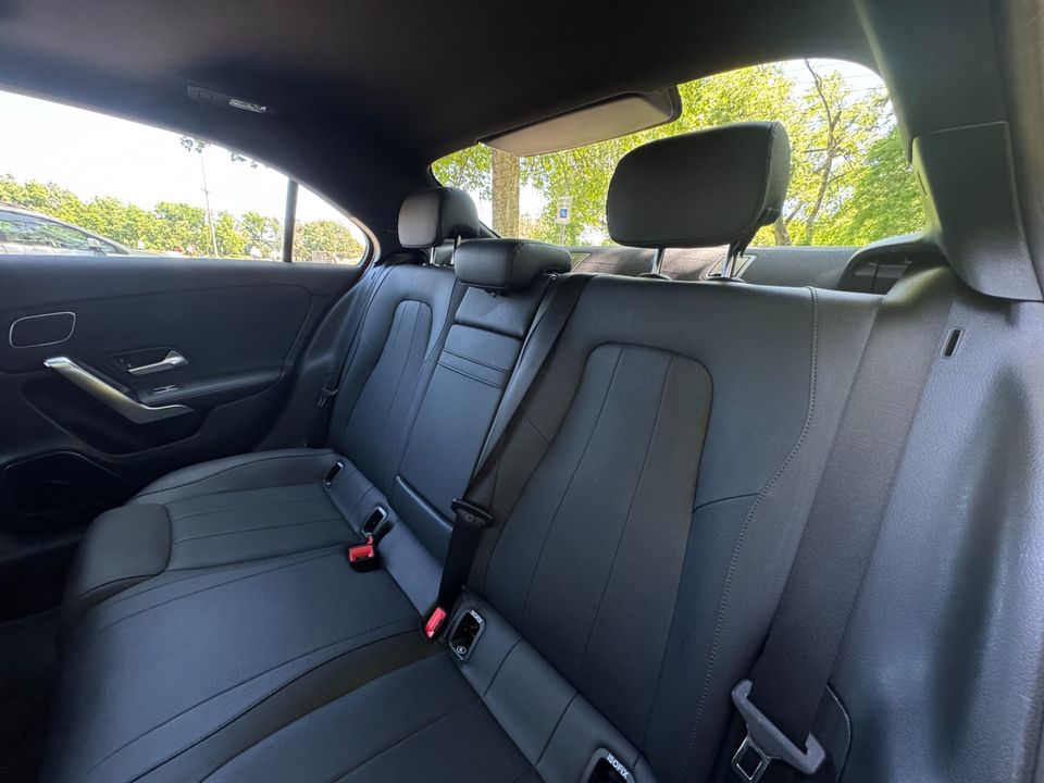 2021 Mercedes-Benz A 220