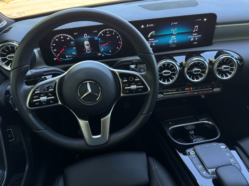 2021 Mercedes-Benz A 220