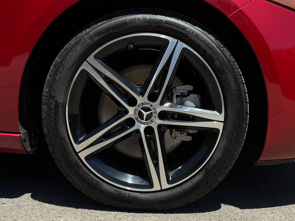 2021 Mercedes-Benz A 220