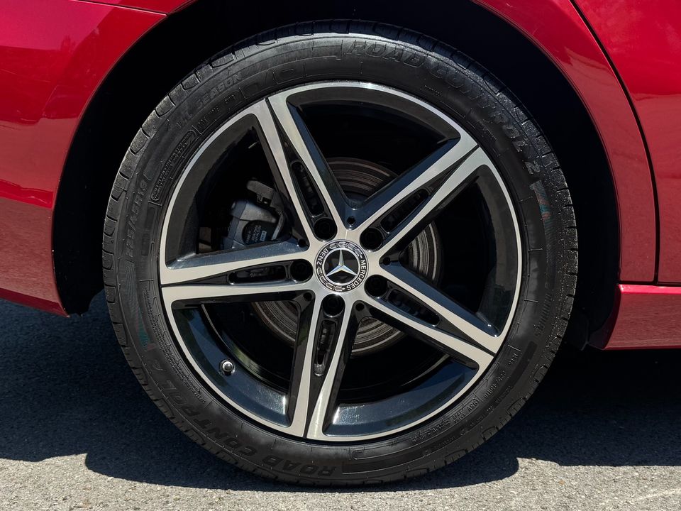 2021 Mercedes-Benz A 220