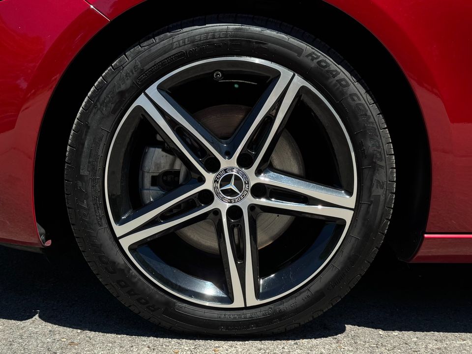 2021 Mercedes-Benz A 220
