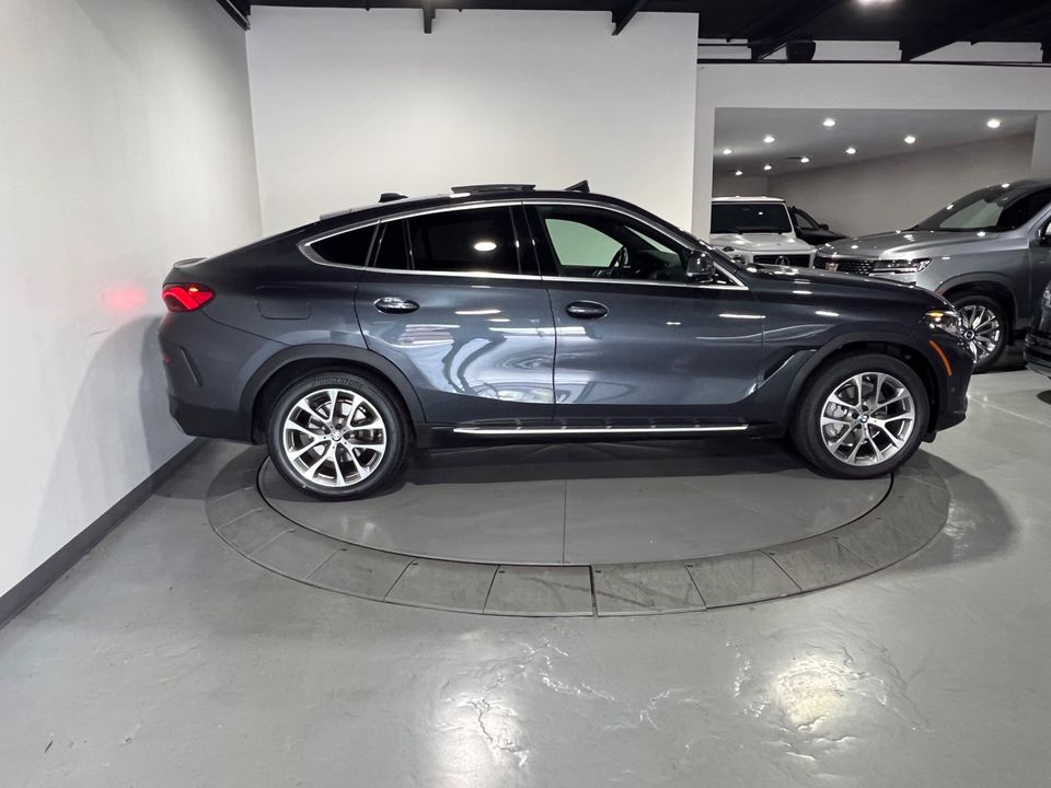 2021 BMW X6 40i xDrive AWD