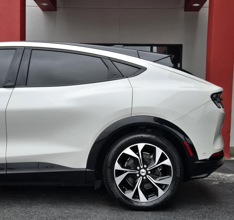 2021 Ford Mustang Mach-E
