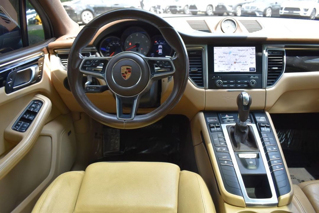 2018 Porsche Macan