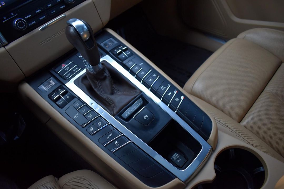 2018 Porsche Macan