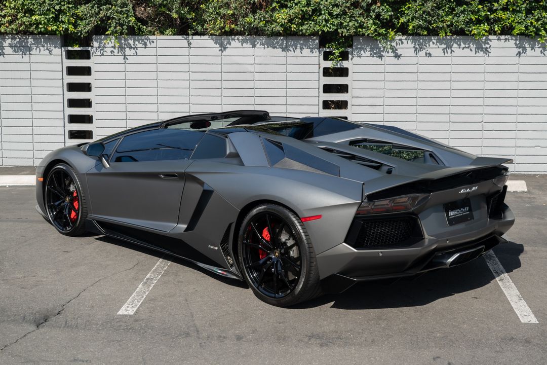2015 Lamborghini Aventador