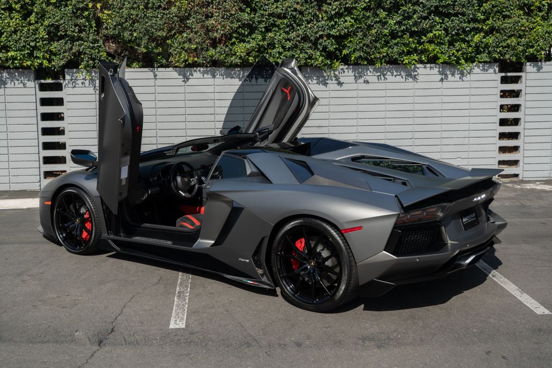 2015 Lamborghini Aventador