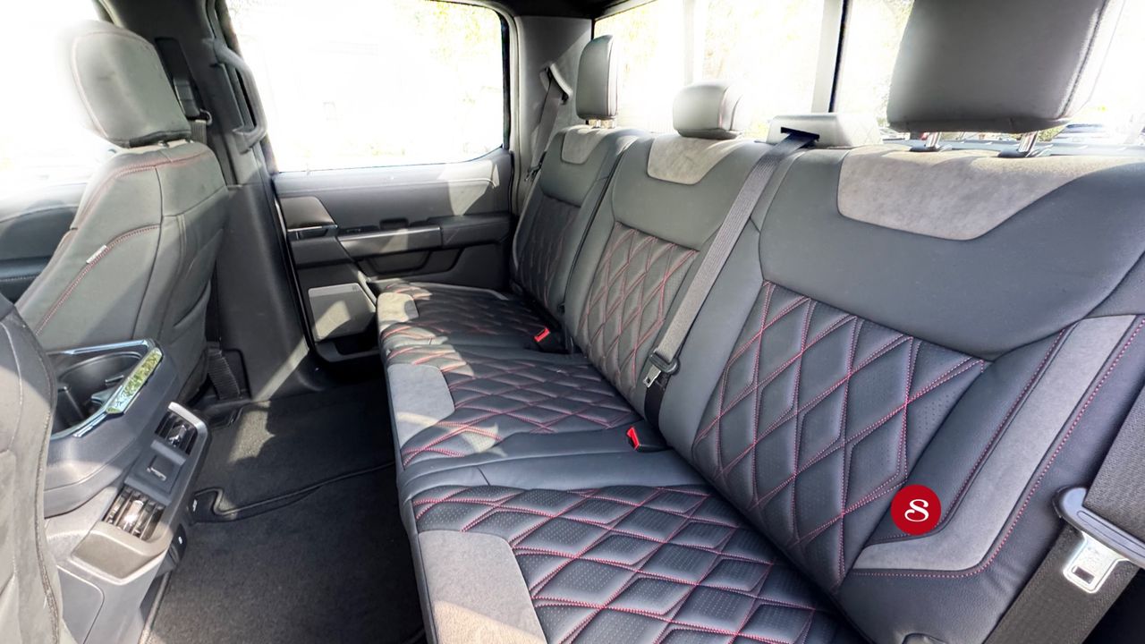 2024 FORD F-150 XLT BLACK WIDOW SR