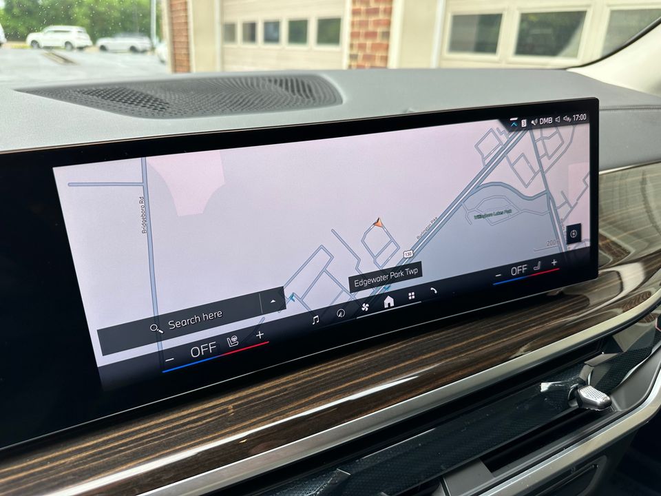 2025 BMW X7