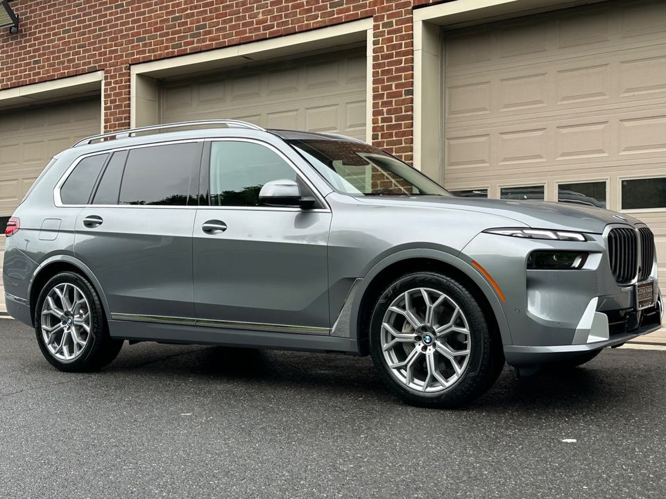 2025 BMW X7