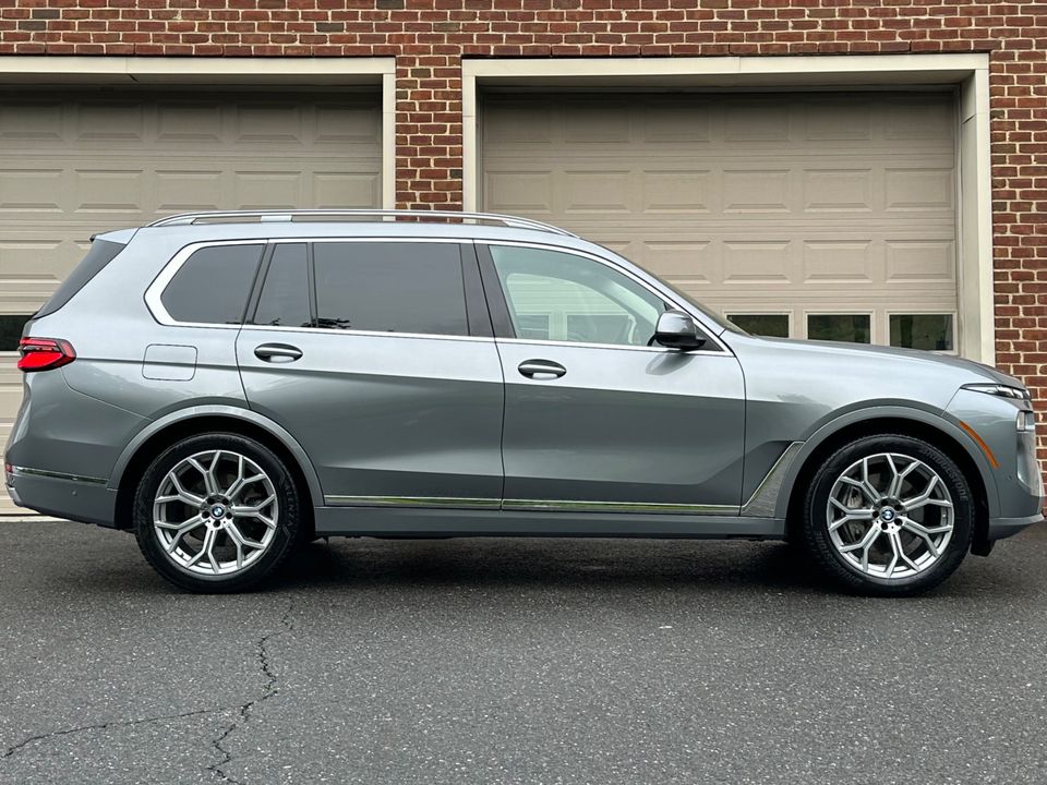 2025 BMW X7