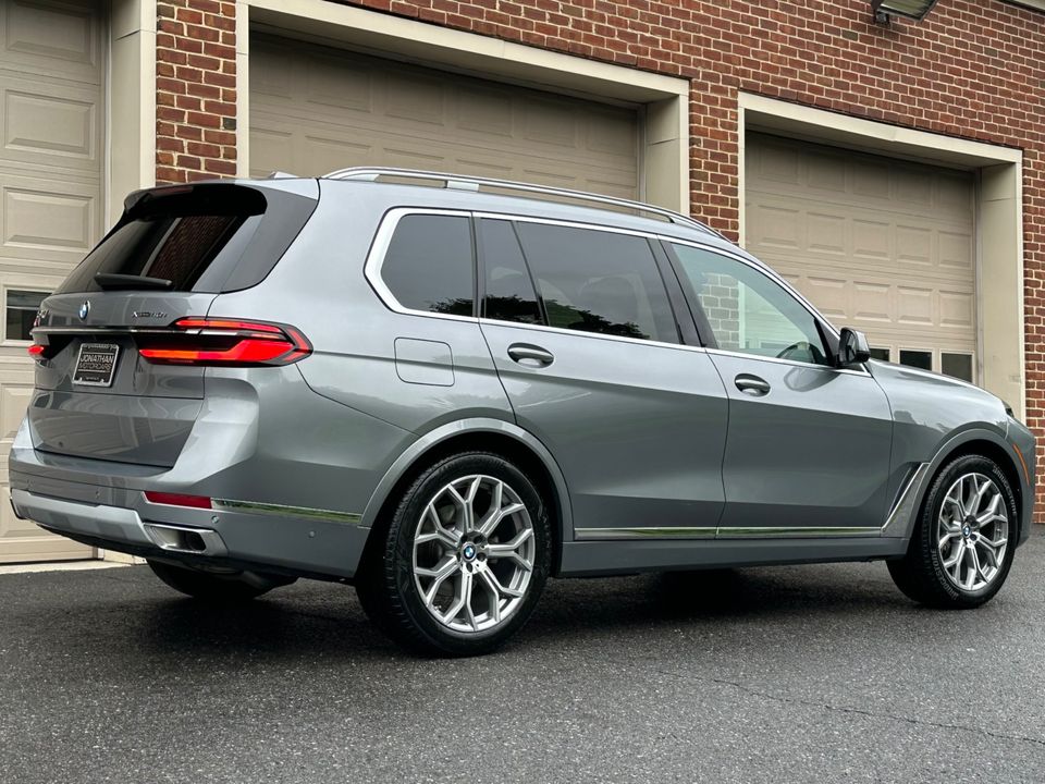 2025 BMW X7