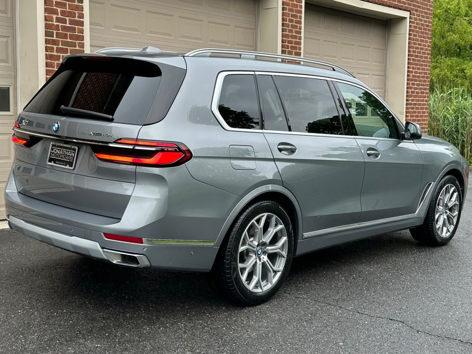 2025 BMW X7