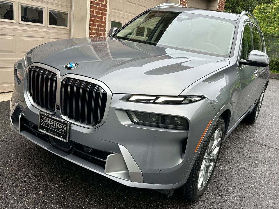 2025 BMW X7