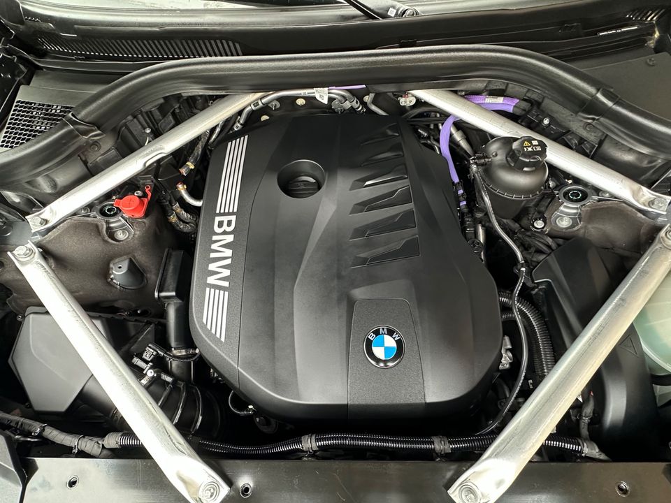 2025 BMW X7