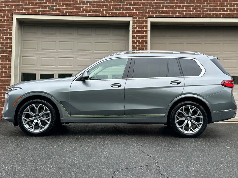 2025 BMW X7