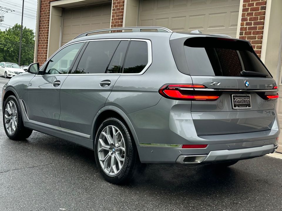 2025 BMW X7