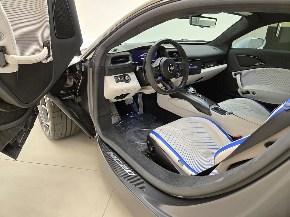 2023 Maserati MC20