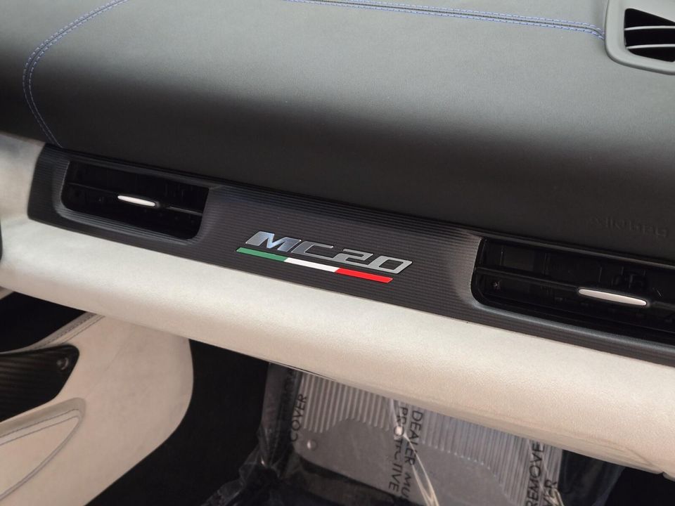 2023 Maserati MC20