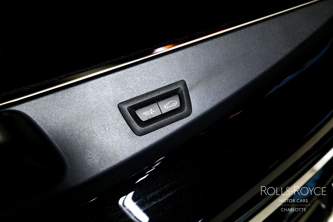 2025 Rolls-Royce Black Badge Cullinan