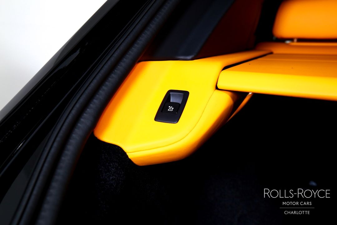 2025 Rolls-Royce Black Badge Cullinan