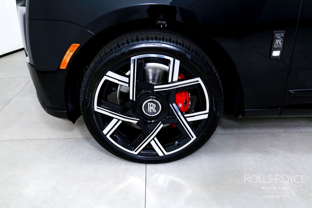 2025 Rolls-Royce Black Badge Cullinan