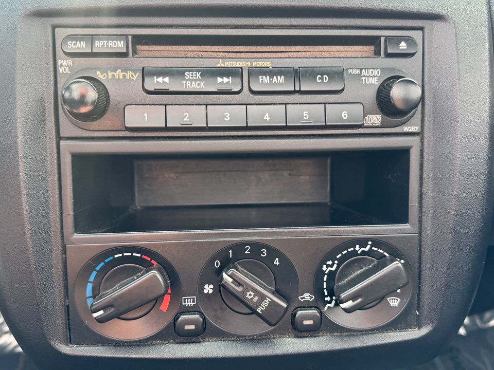 2004 Mitsubishi Eclipse Spyder