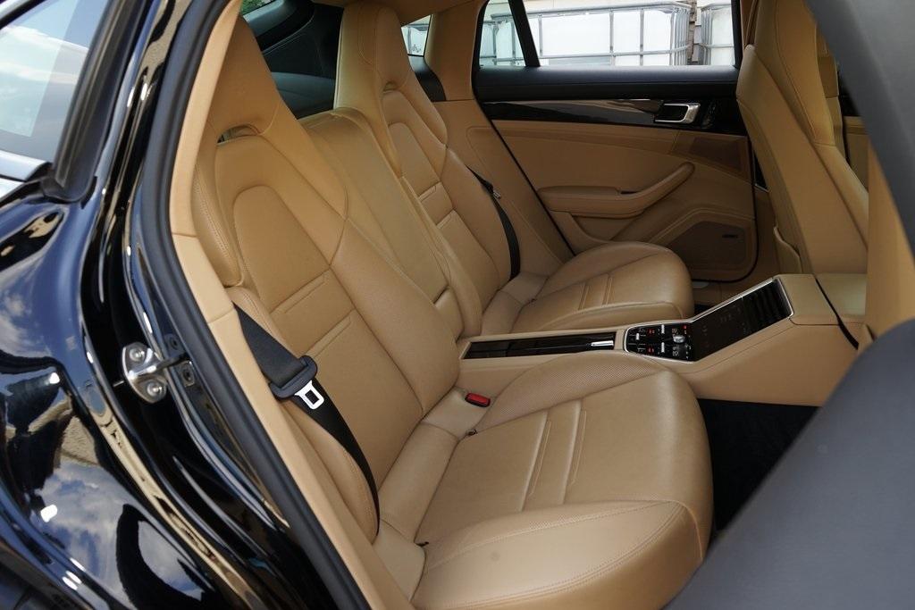 2018 Porsche Panamera