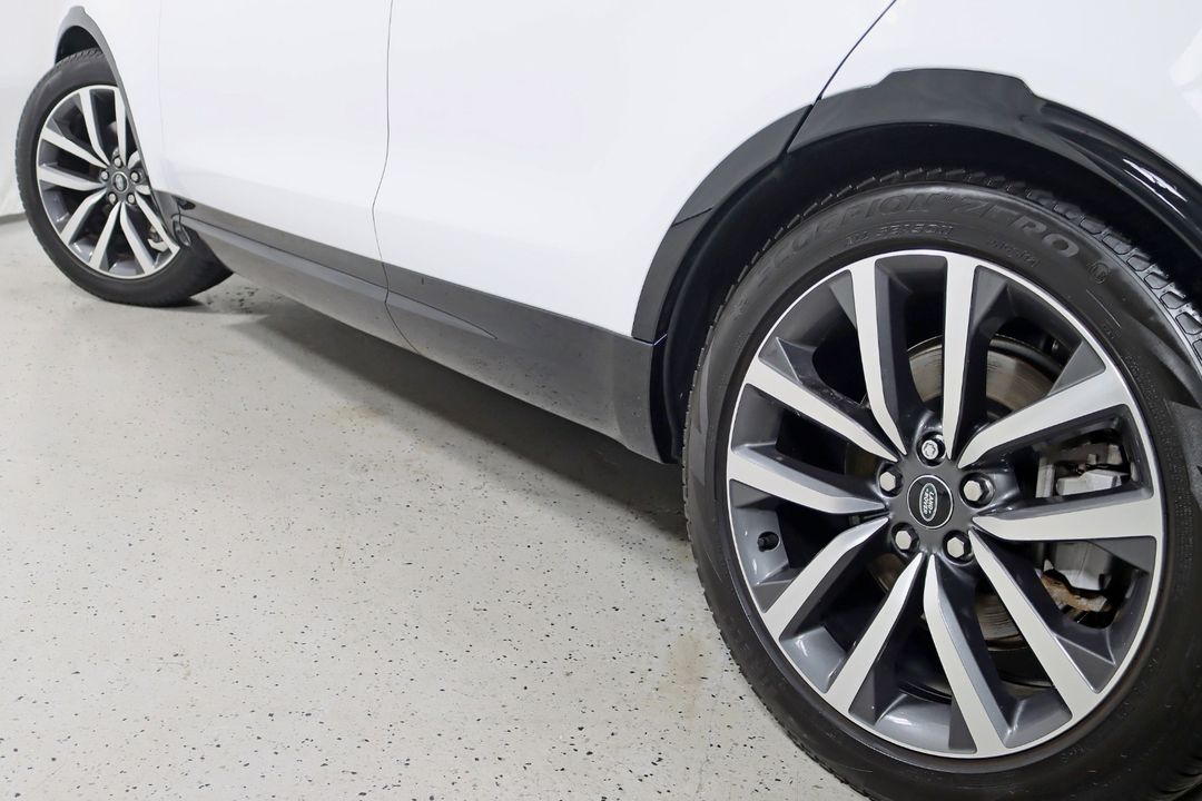 2023 Land Rover Discovery