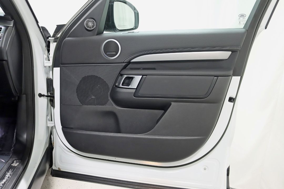 2023 Land Rover Discovery