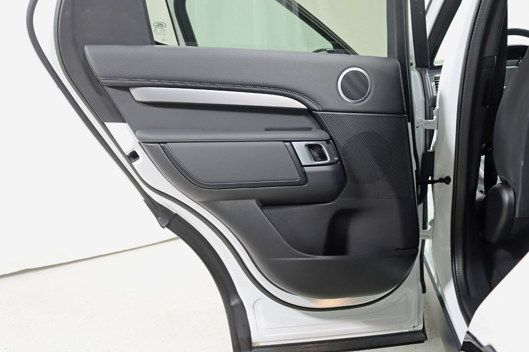 2023 Land Rover Discovery