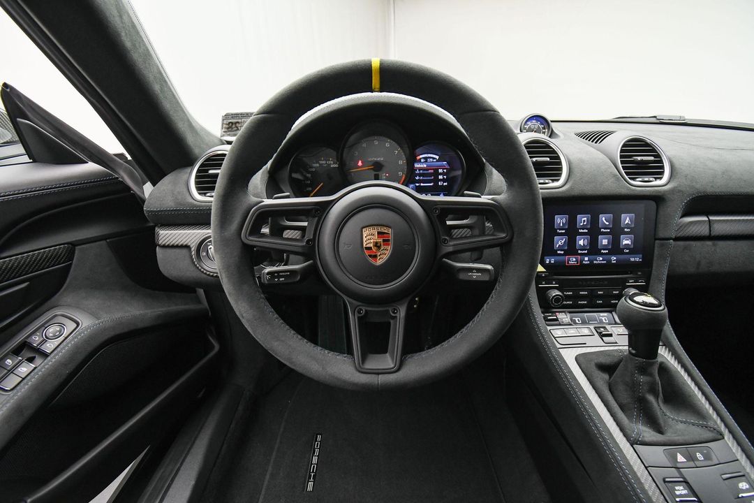 2024 Porsche 718 Cayman