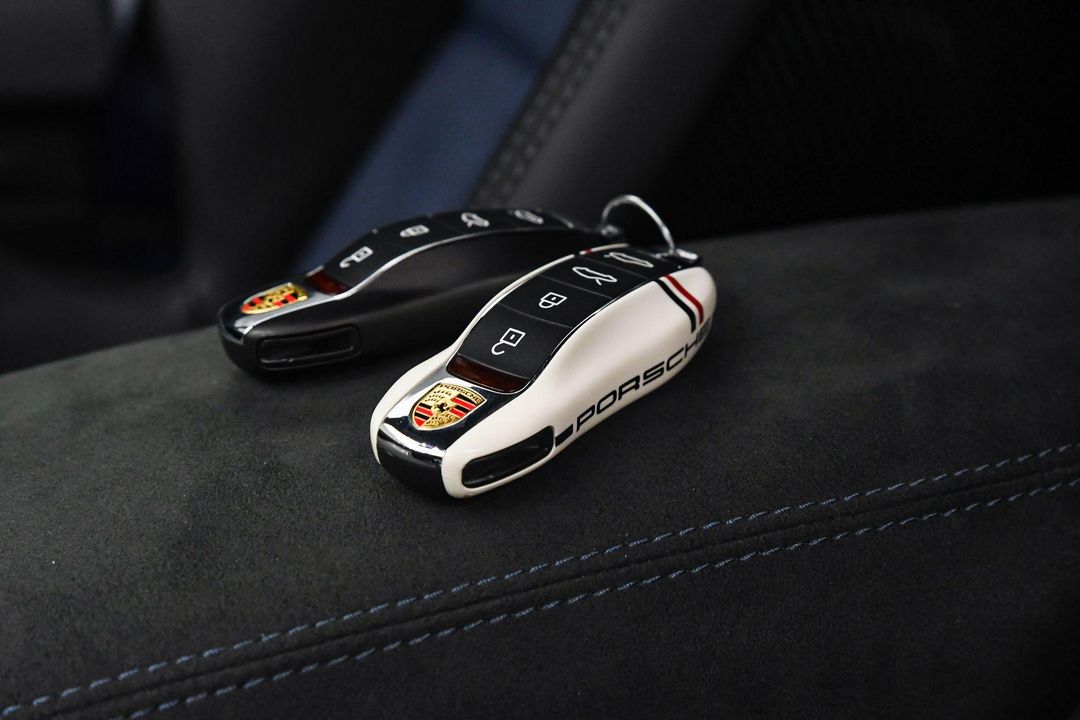 2024 Porsche 718 Cayman