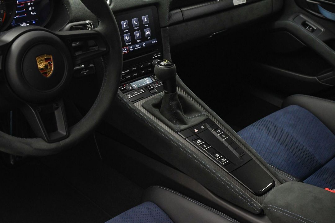 2024 Porsche 718 Cayman