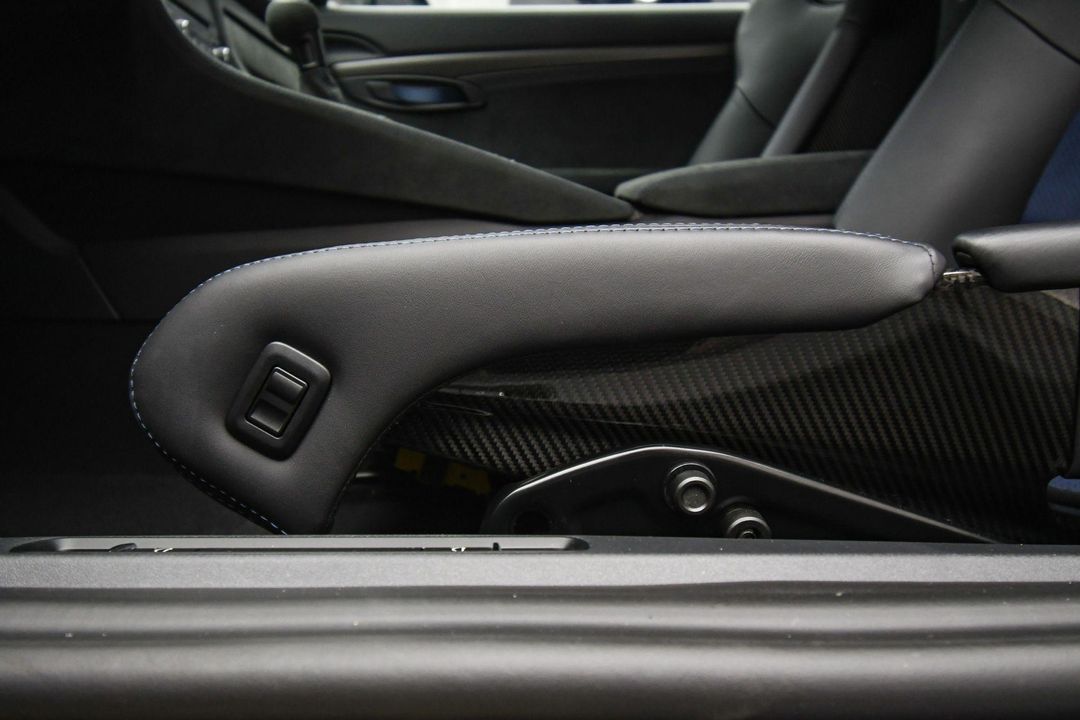 2024 Porsche 718 Cayman