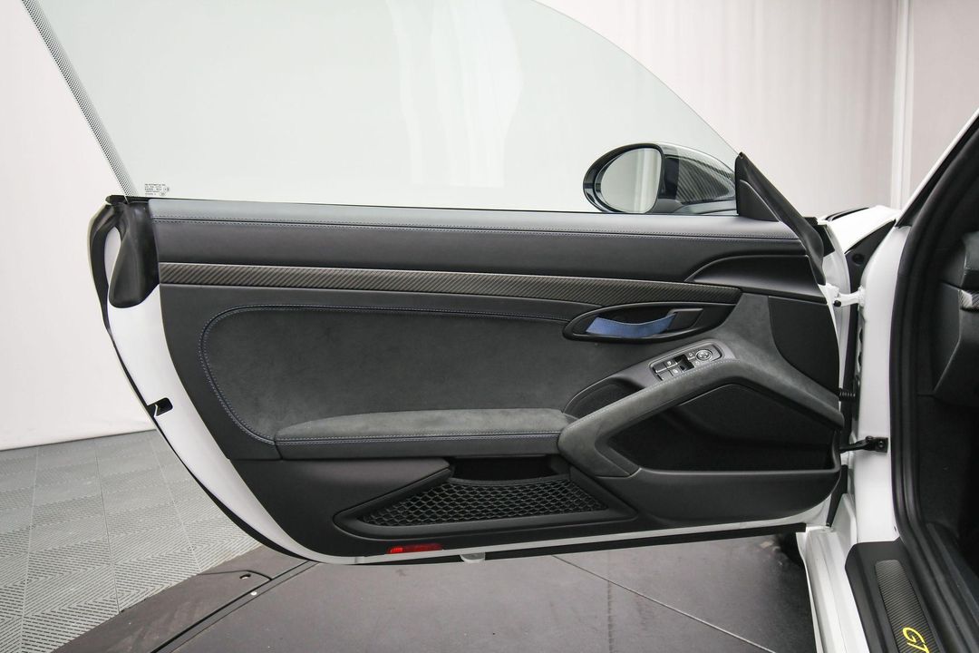 2024 Porsche 718 Cayman