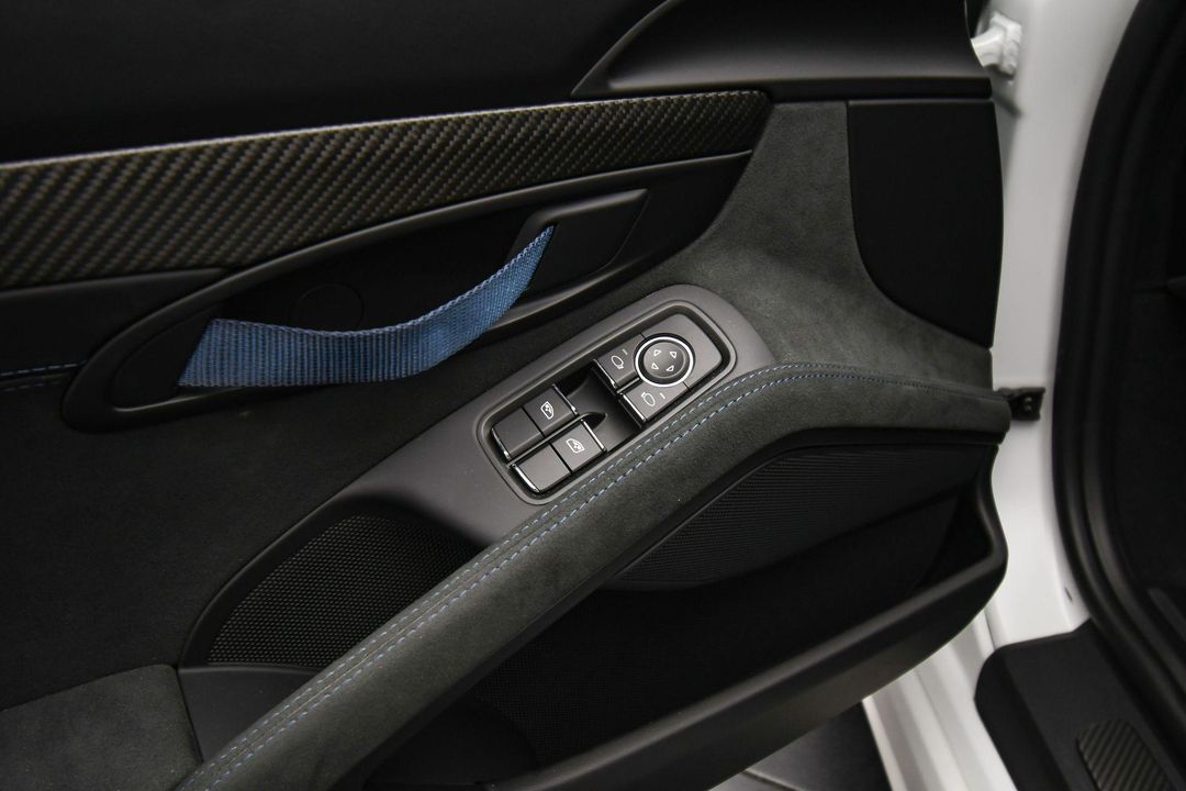 2024 Porsche 718 Cayman