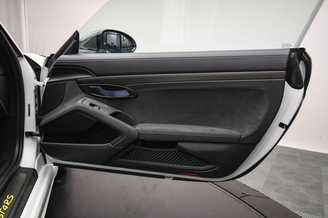 2024 Porsche 718 Cayman
