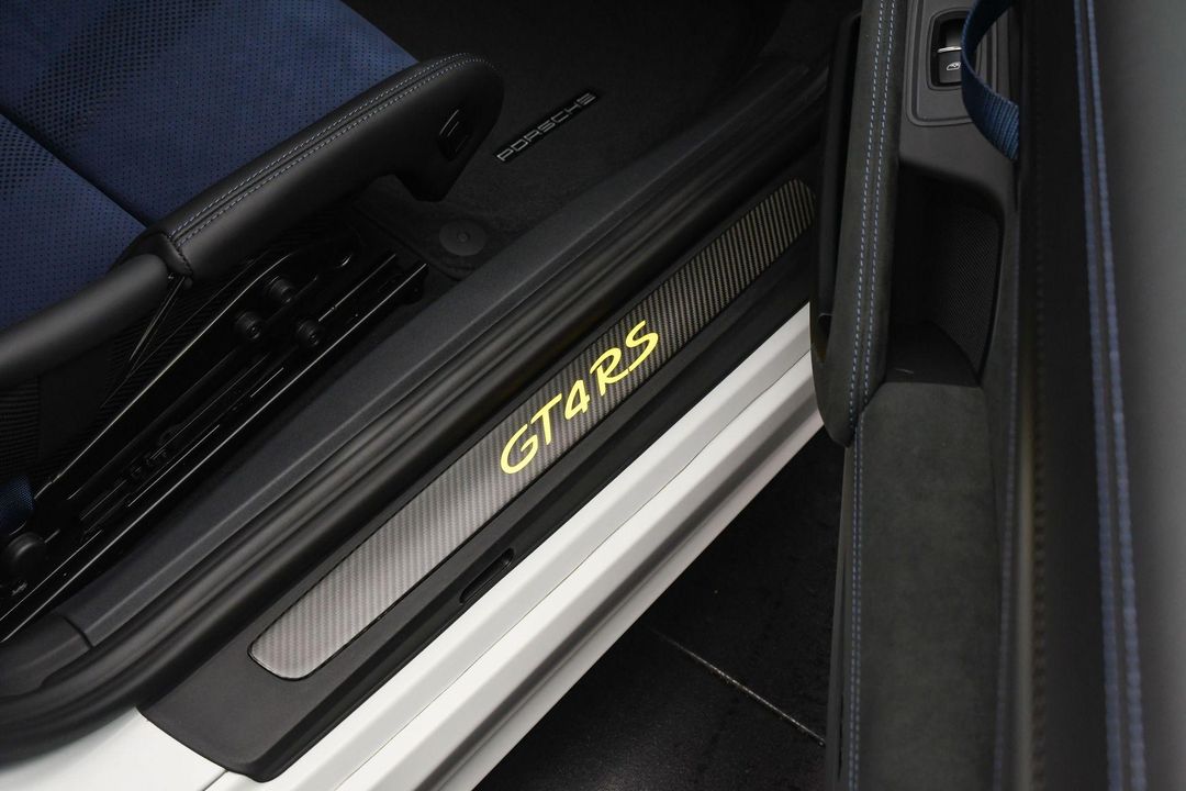 2024 Porsche 718 Cayman